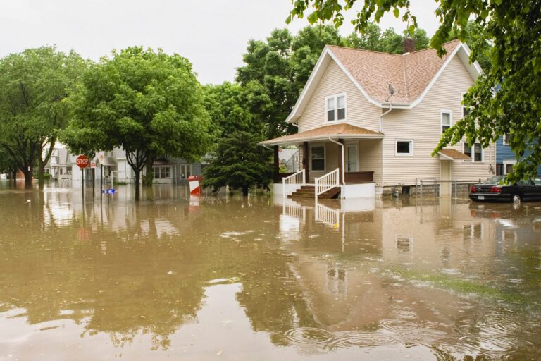 Decoding Extreme Weather Patterns